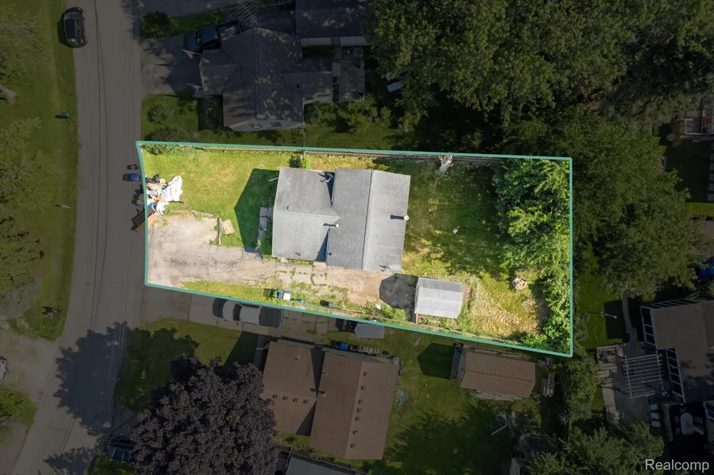 1181 Bangor Road Waterford Charter Township, MI 48328