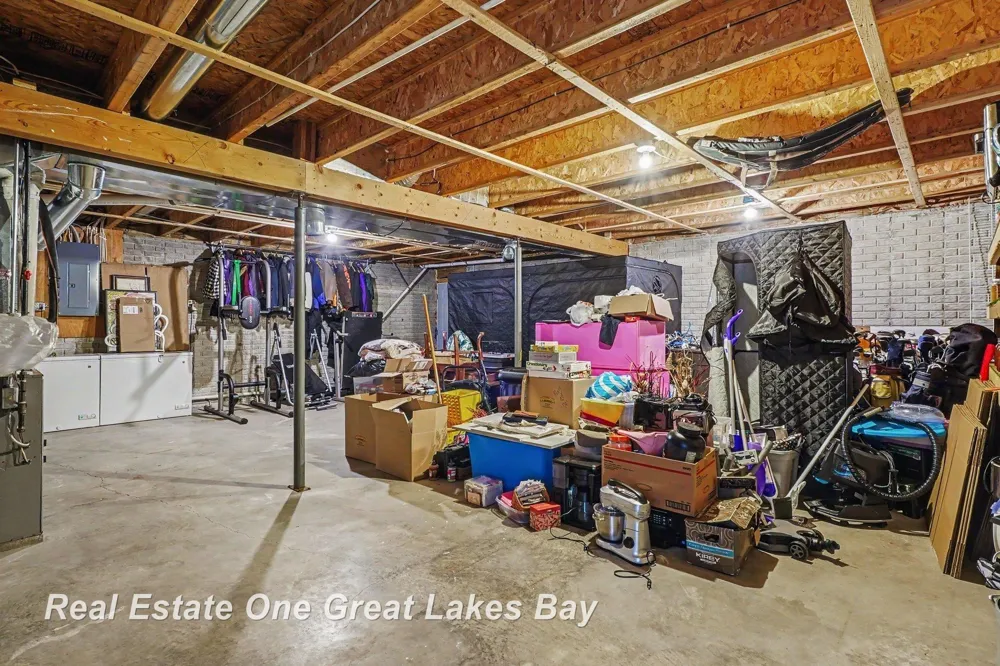 921 W Huron Road Arenac Township, MI 48749