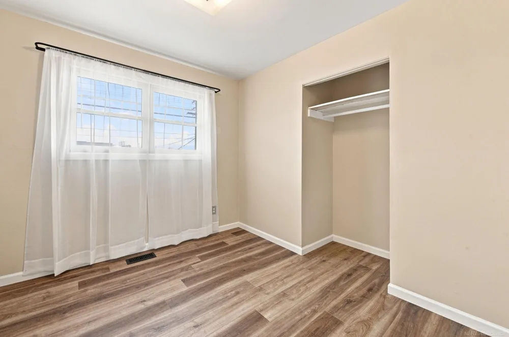 15611 common Road Roseville City, MI 48066