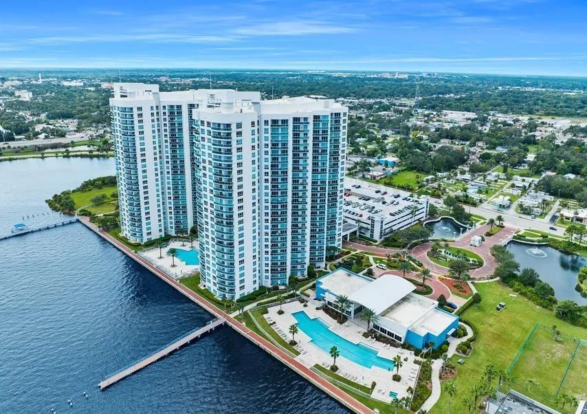 241 RIVERSIDE DRIVE #1204 Holly Hill, FL 32117