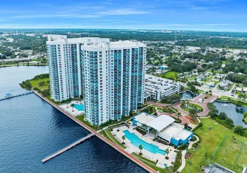241 RIVERSIDE DRIVE #1204