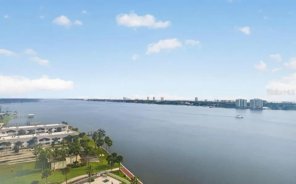 241 RIVERSIDE DRIVE #1204 Holly Hill, FL 32117