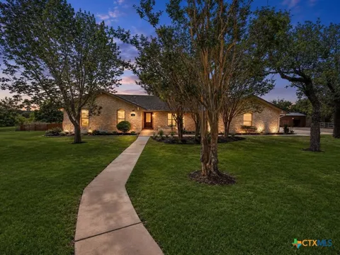 404 Skyline Road