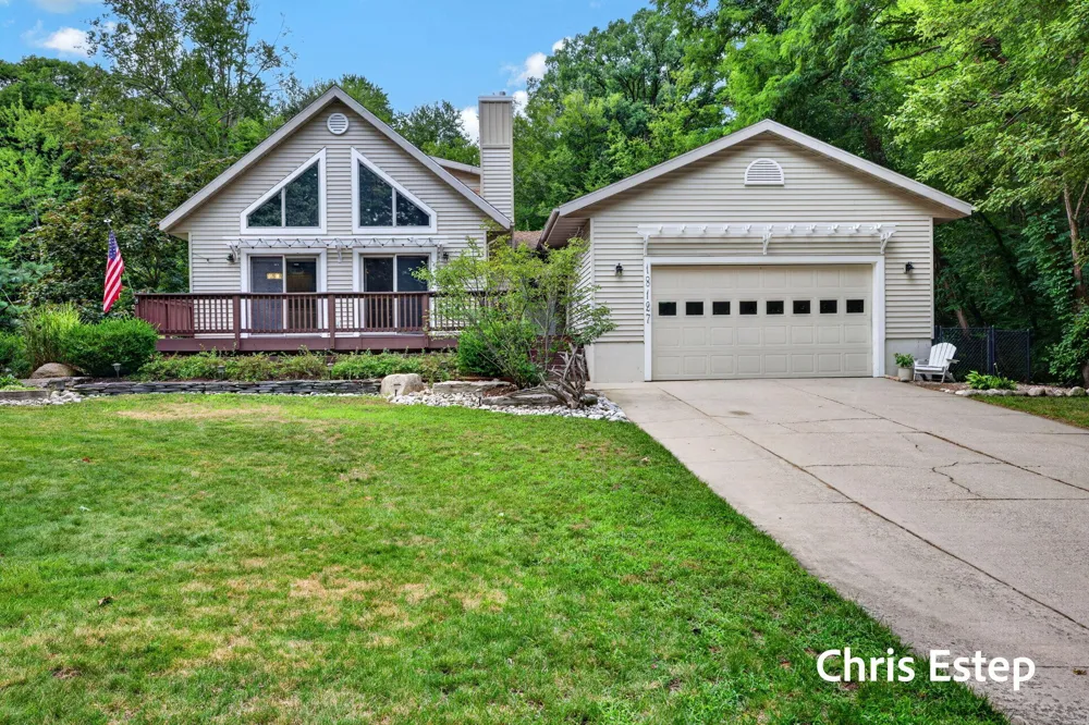 18127 Lovell Road Spring Lake, MI 49456