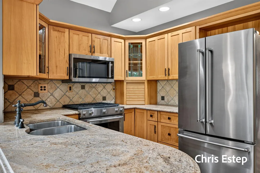 18127 Lovell Road Spring Lake, MI 49456