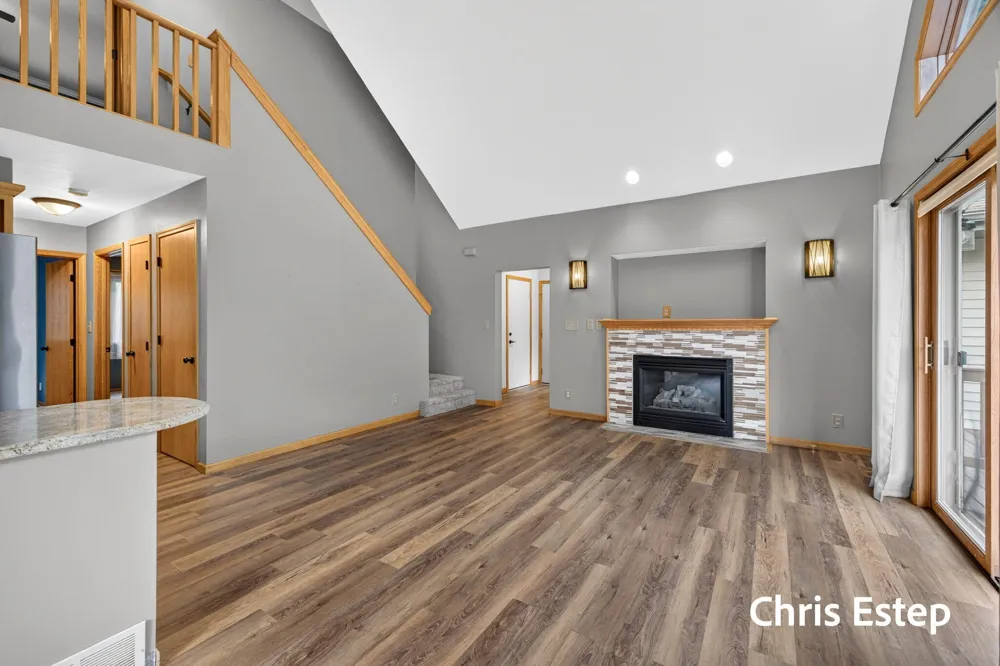 18127 Lovell Road Spring Lake, MI 49456