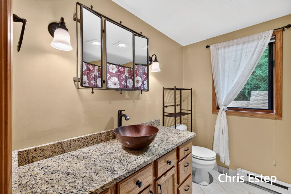 18127 Lovell Road Spring Lake, MI 49456