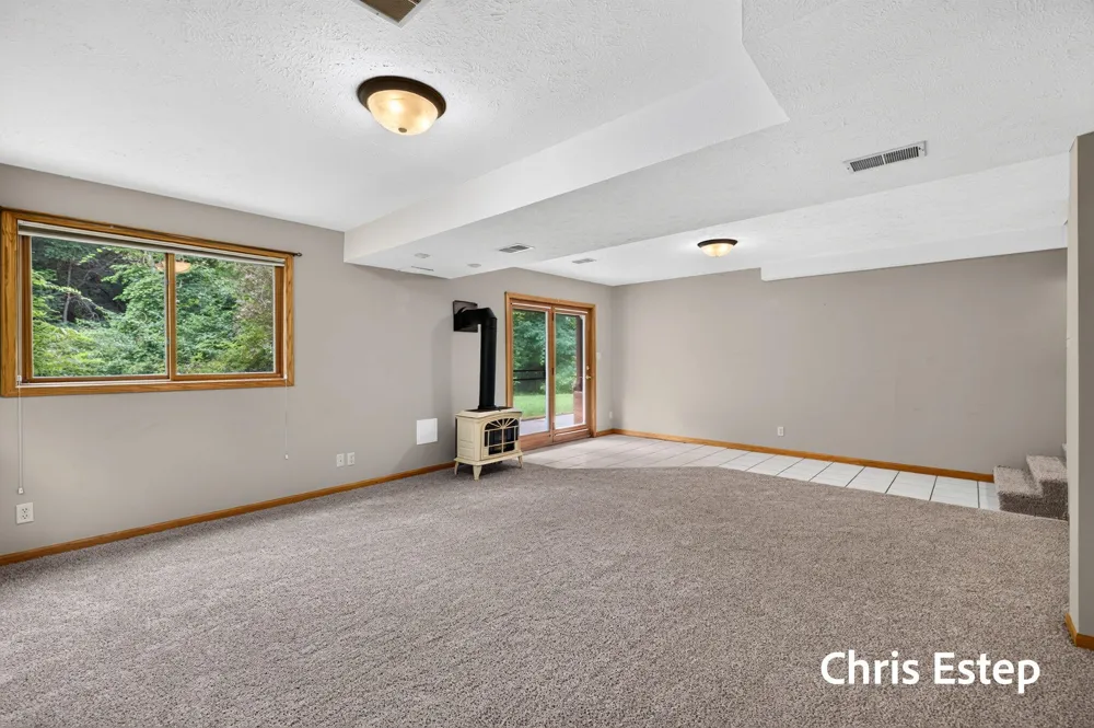 18127 Lovell Road Spring Lake, MI 49456