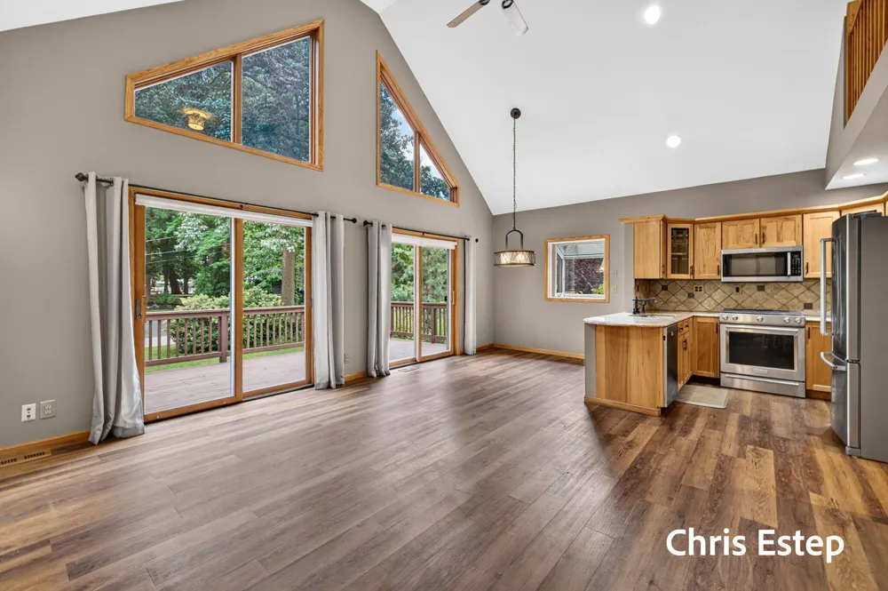 18127 Lovell Road Spring Lake, MI 49456