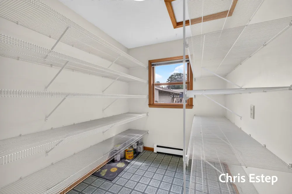 15288 Pruin Street Spring Lake, MI 49456