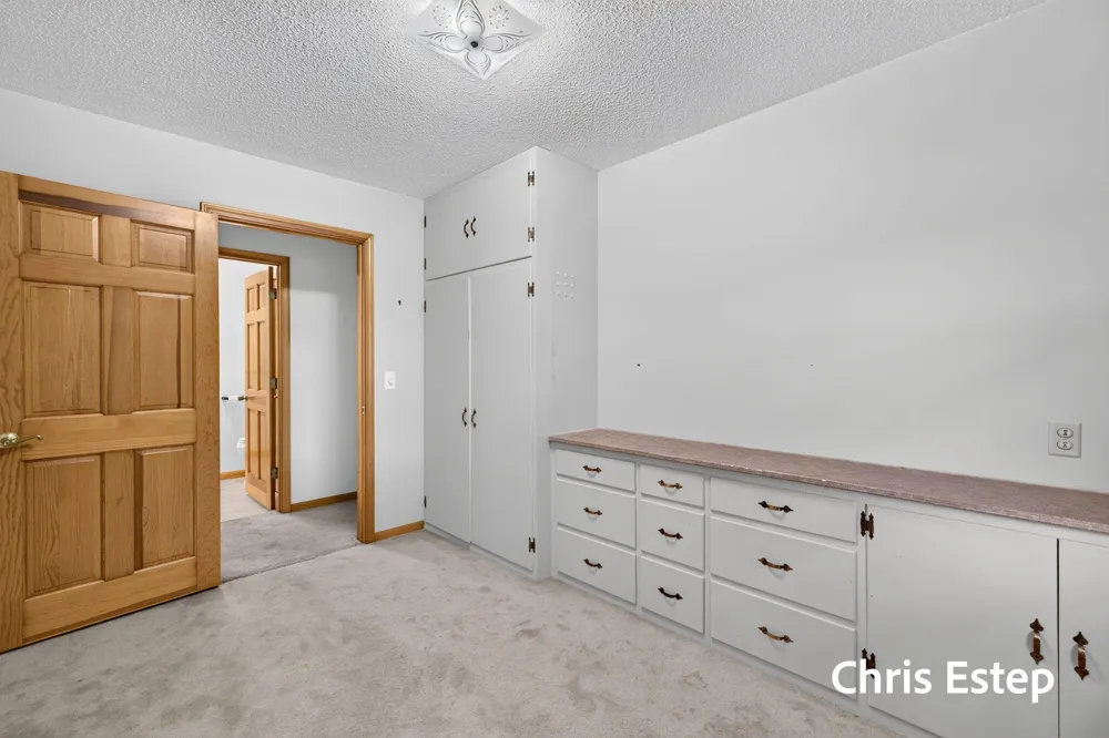 15288 Pruin Street Spring Lake, MI 49456