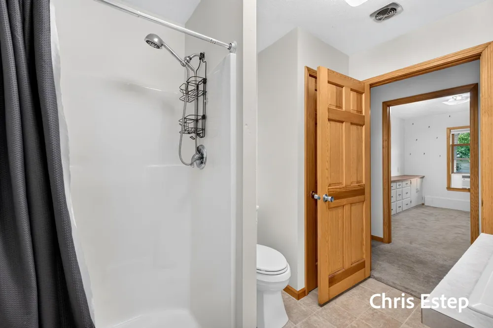 15288 Pruin Street Spring Lake, MI 49456
