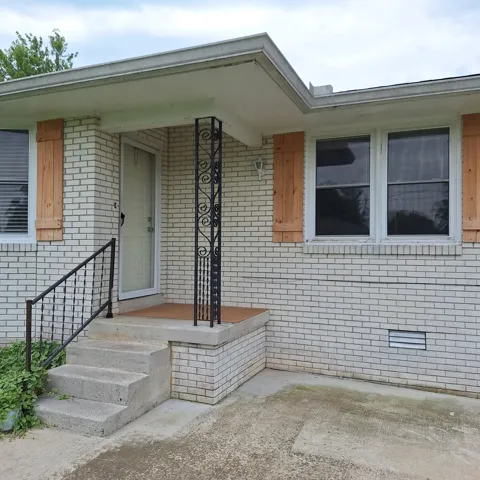 418 Sam Houston Dr #A