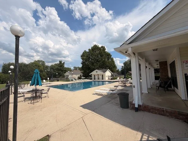 125 Agee Cir E Hendersonville, TN 37075