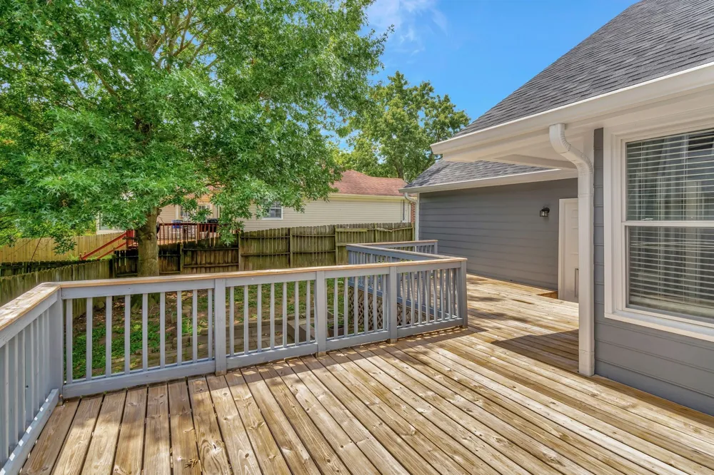 125 Agee Cir E Hendersonville, TN 37075
