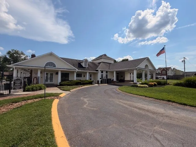 125 Agee Cir E Hendersonville, TN 37075