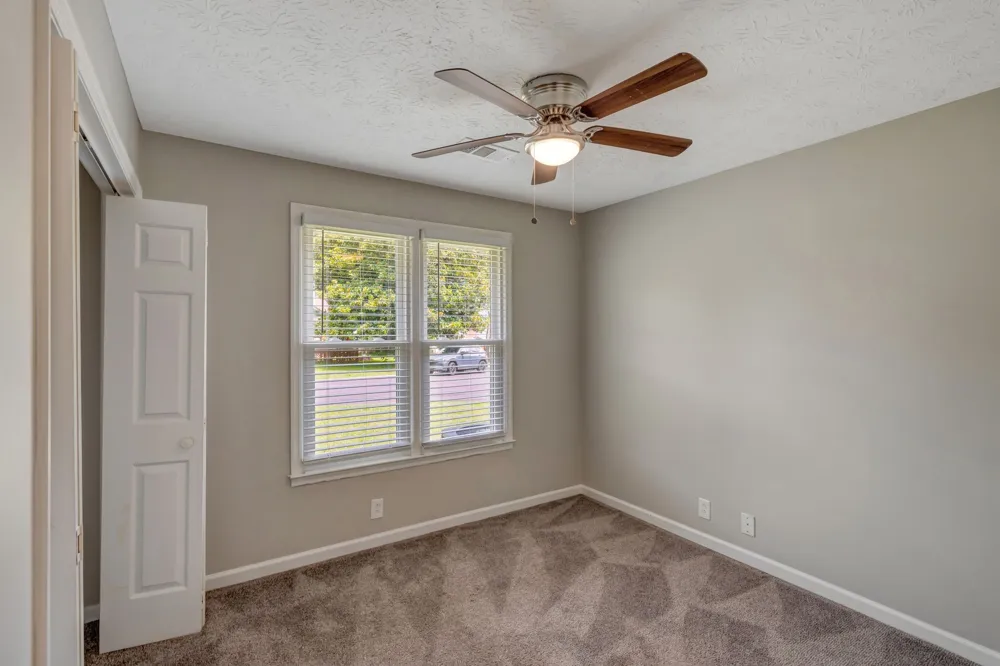 125 Agee Cir E Hendersonville, TN 37075