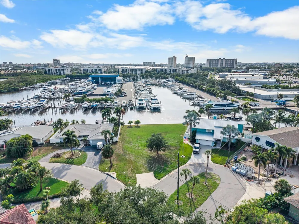 1301 SEA GULL DRIVE S St Petersburg, FL 33707