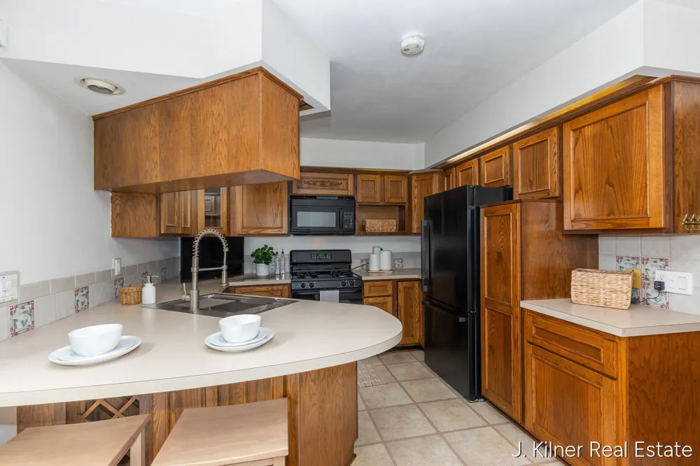 24865 44th Avenue Almena Township, MI 49071