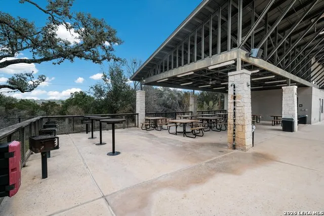 340 MUSTANG CIR Hollywood Park, TX 78232