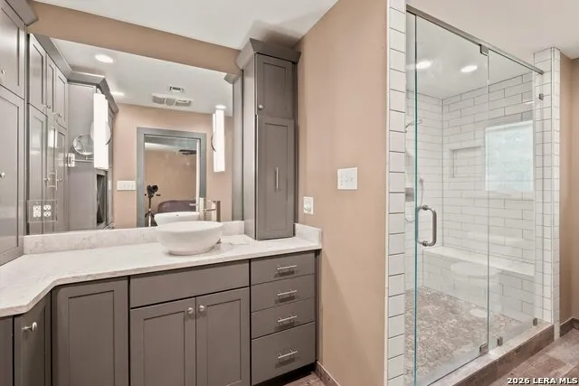 340 MUSTANG CIR Hollywood Park, TX 78232