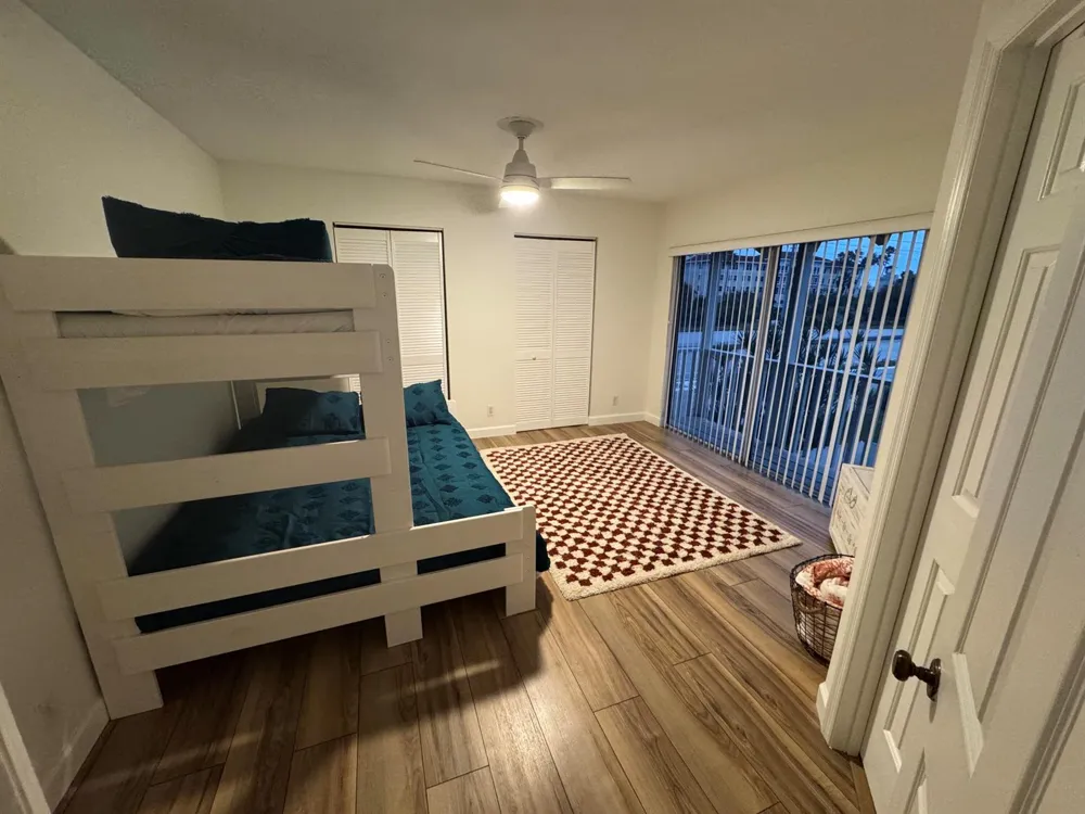 176 Seabreeze Circle Jupiter, FL 33477
