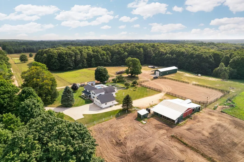 8382 SW Hudson Road Springfield Township, MI 49633