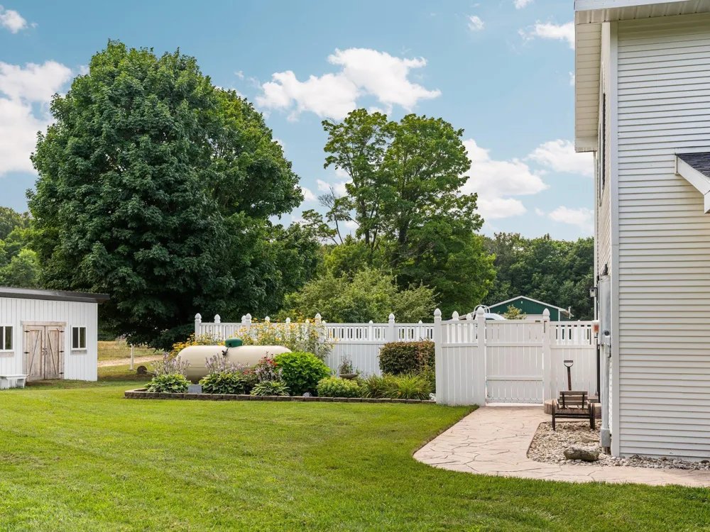 8382 SW Hudson Road Springfield Township, MI 49633