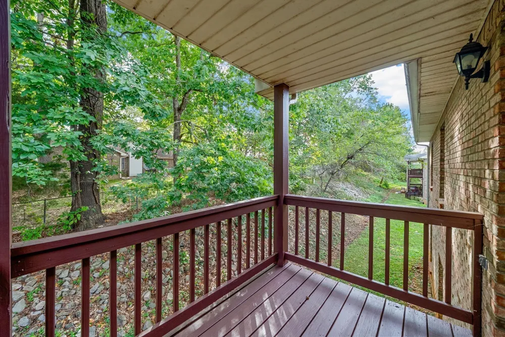 1251 Parkway Pl #F Clarksville, TN 37042
