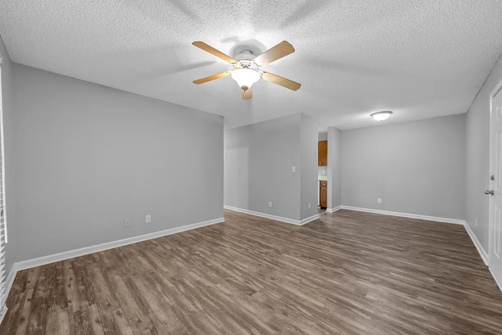 1251 Parkway Pl #F Clarksville, TN 37042