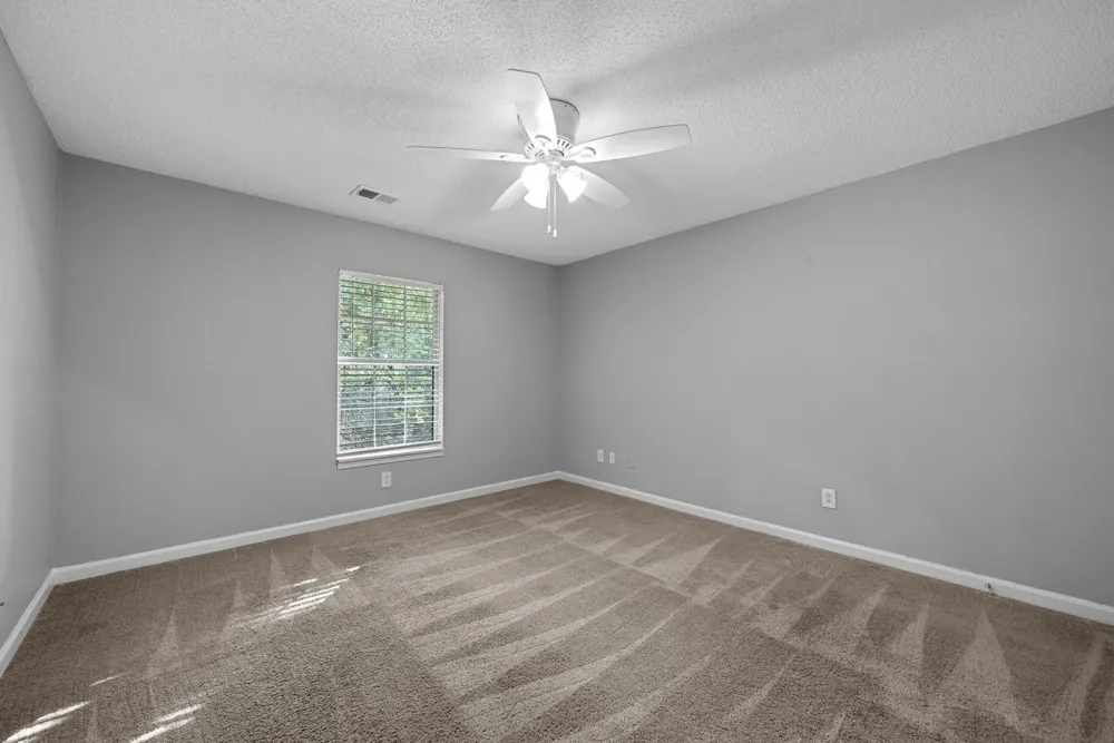 1251 Parkway Pl #F Clarksville, TN 37042