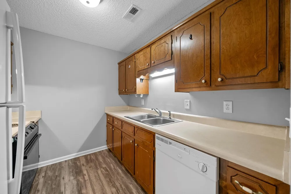 1251 Parkway Pl #F Clarksville, TN 37042