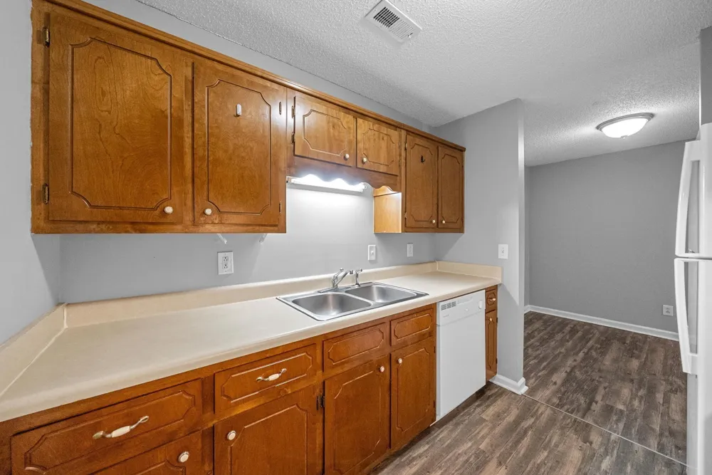 1251 Parkway Pl #F Clarksville, TN 37042