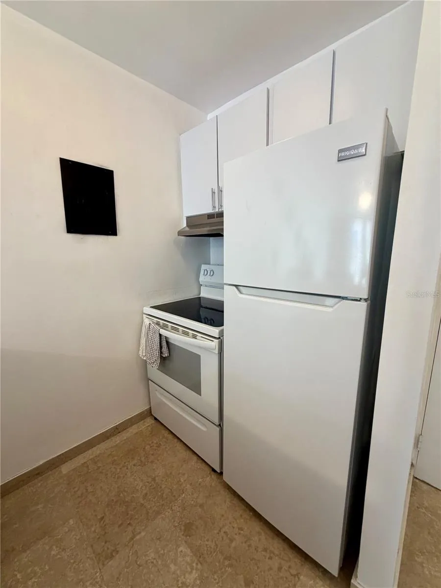 6471 AVE. ISLA VERDE #811 Carolina, PR 00979