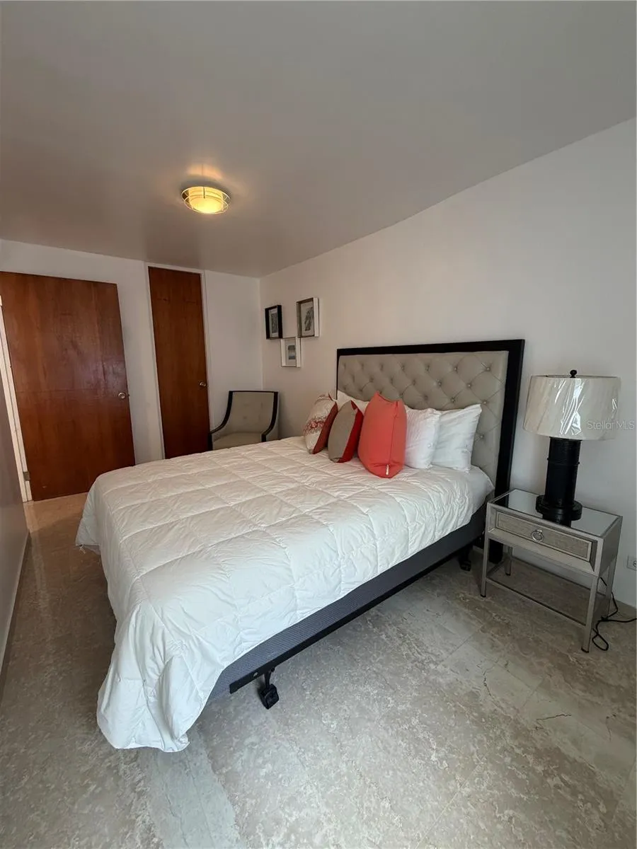 6471 AVE. ISLA VERDE #811 Carolina, PR 00979