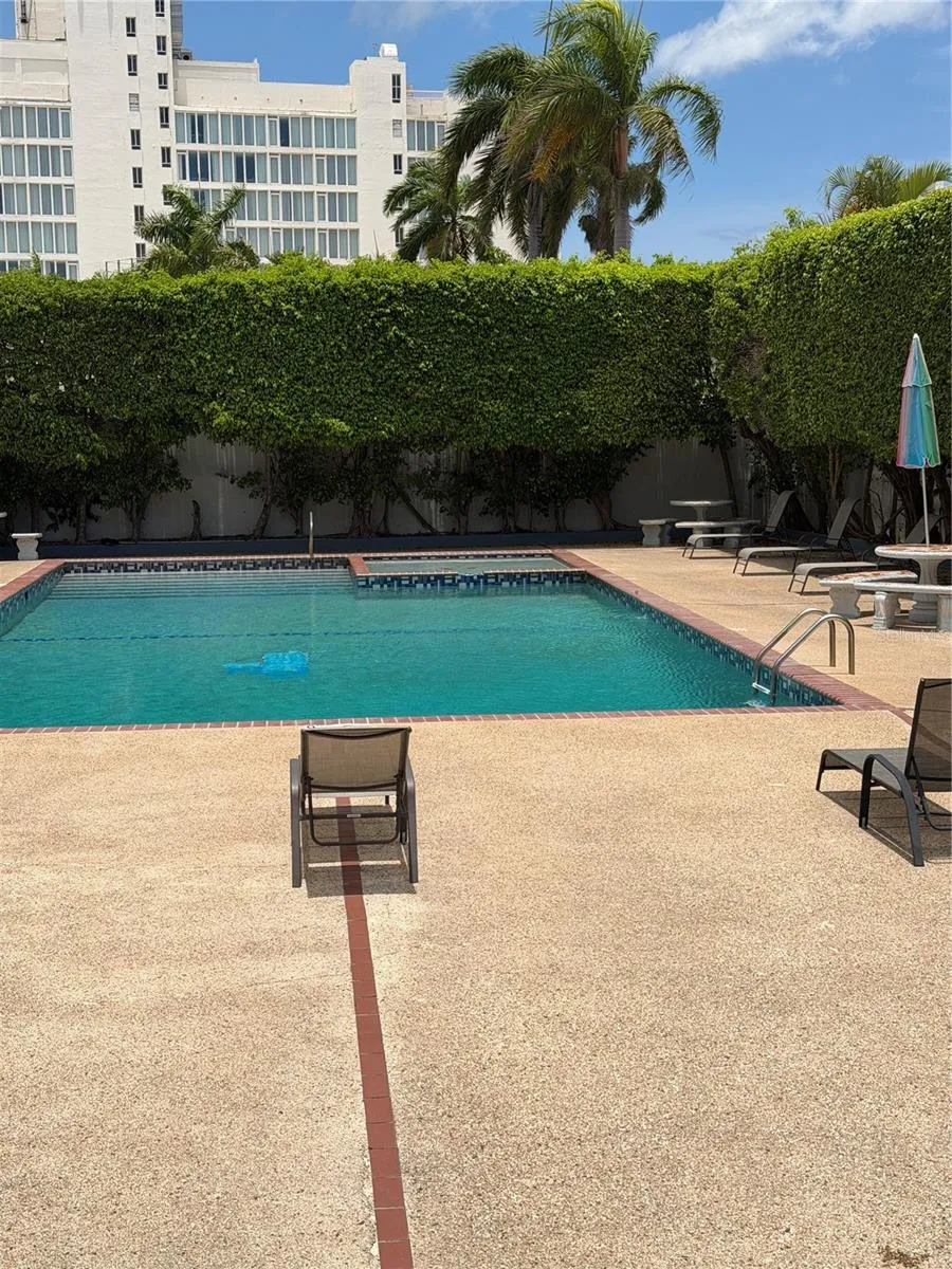 6471 AVE. ISLA VERDE #811 Carolina, PR 00979