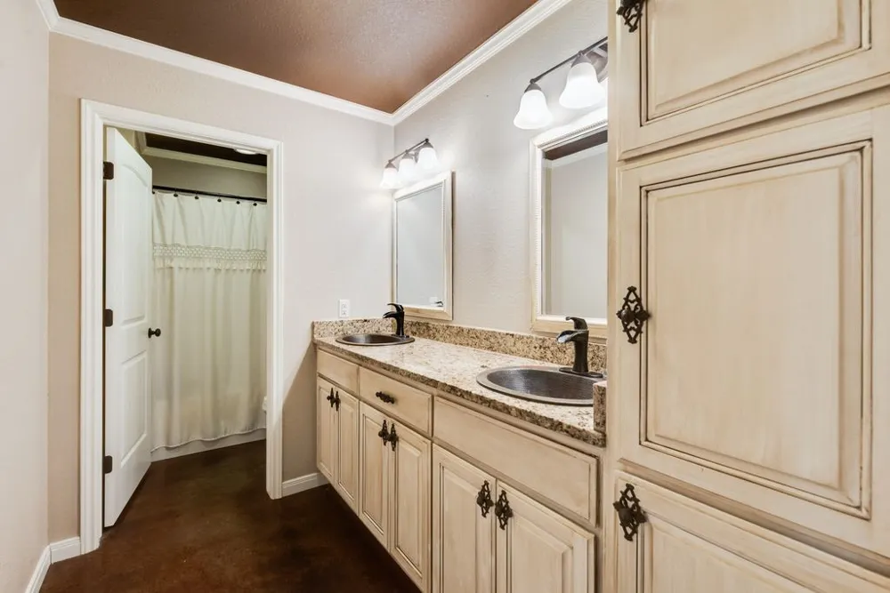 7951 FM 339 Mount Calm, TX 76673
