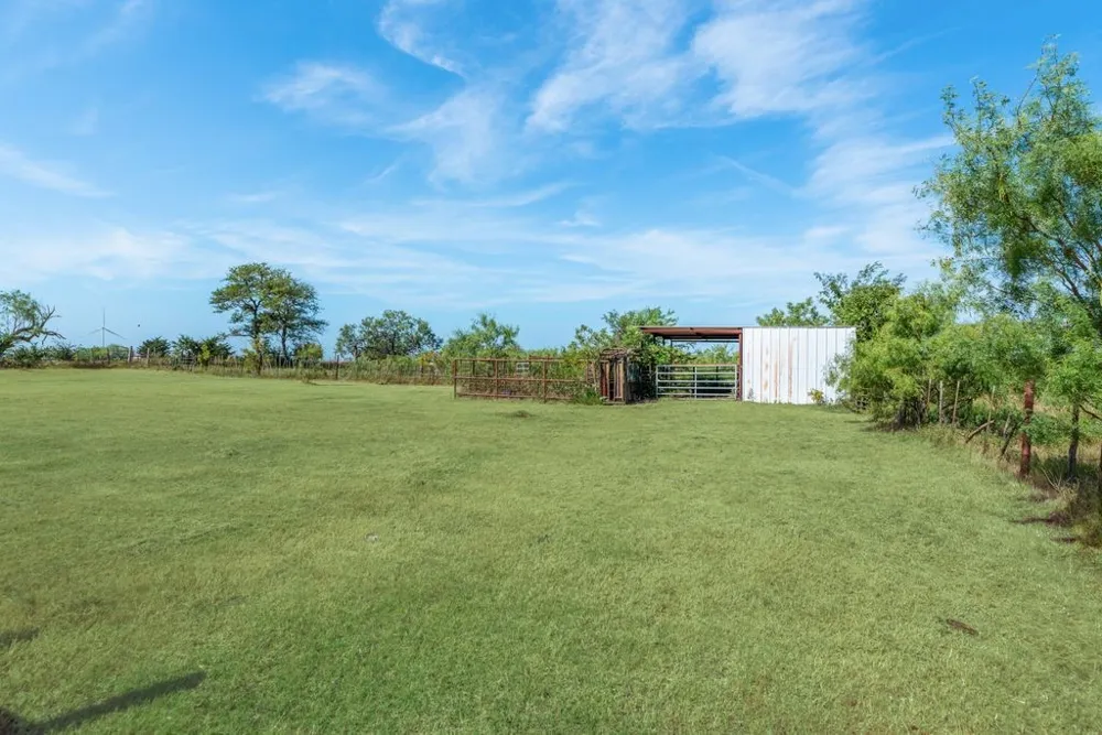 7951 FM 339 Mount Calm, TX 76673