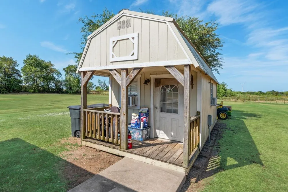 7951 FM 339 Mount Calm, TX 76673