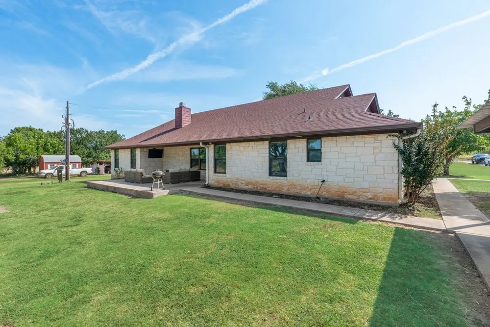7951 FM 339 Mount Calm, TX 76673