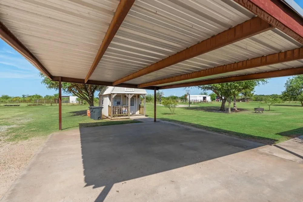 7951 FM 339 Mount Calm, TX 76673