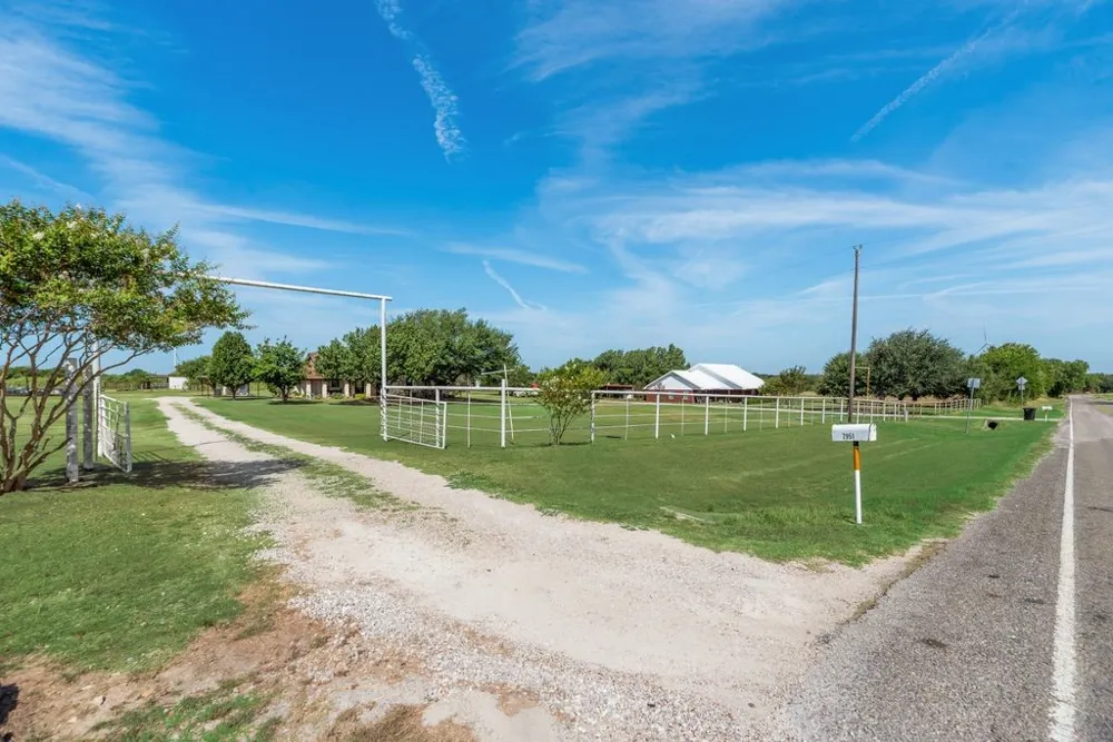 7951 FM 339 Mount Calm, TX 76673