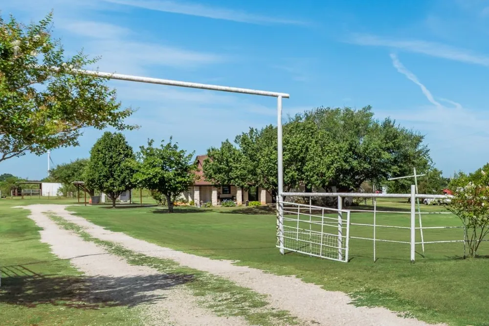 7951 FM 339 Mount Calm, TX 76673