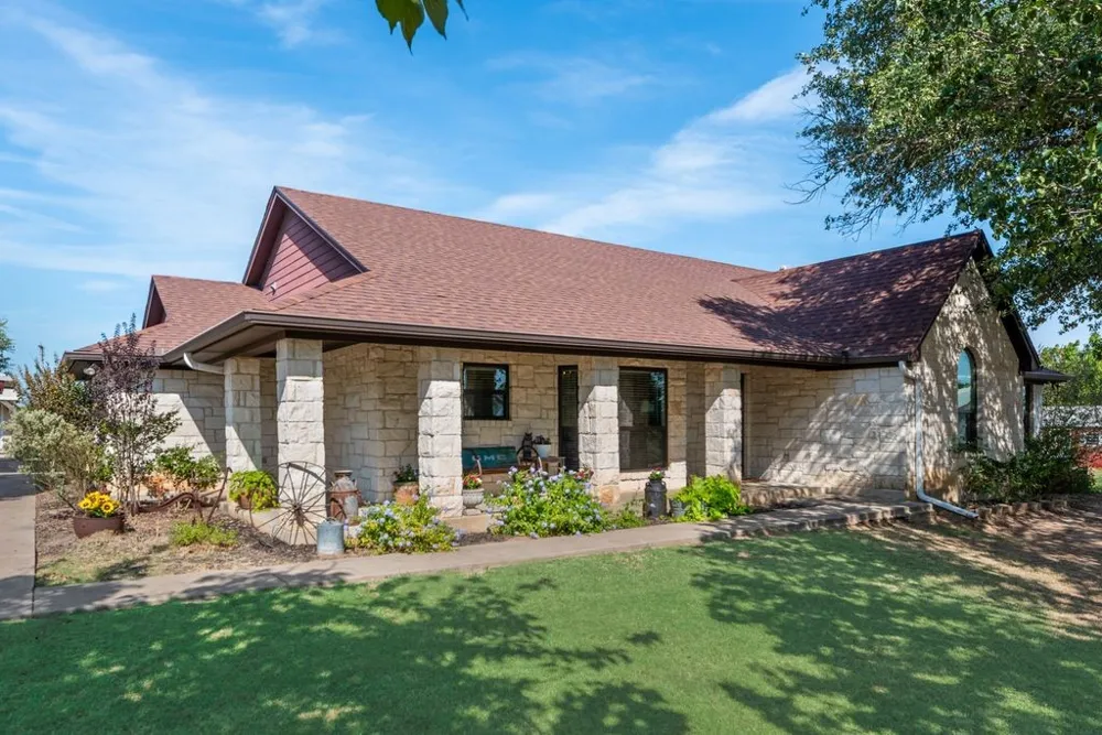 7951 FM 339 Mount Calm, TX 76673