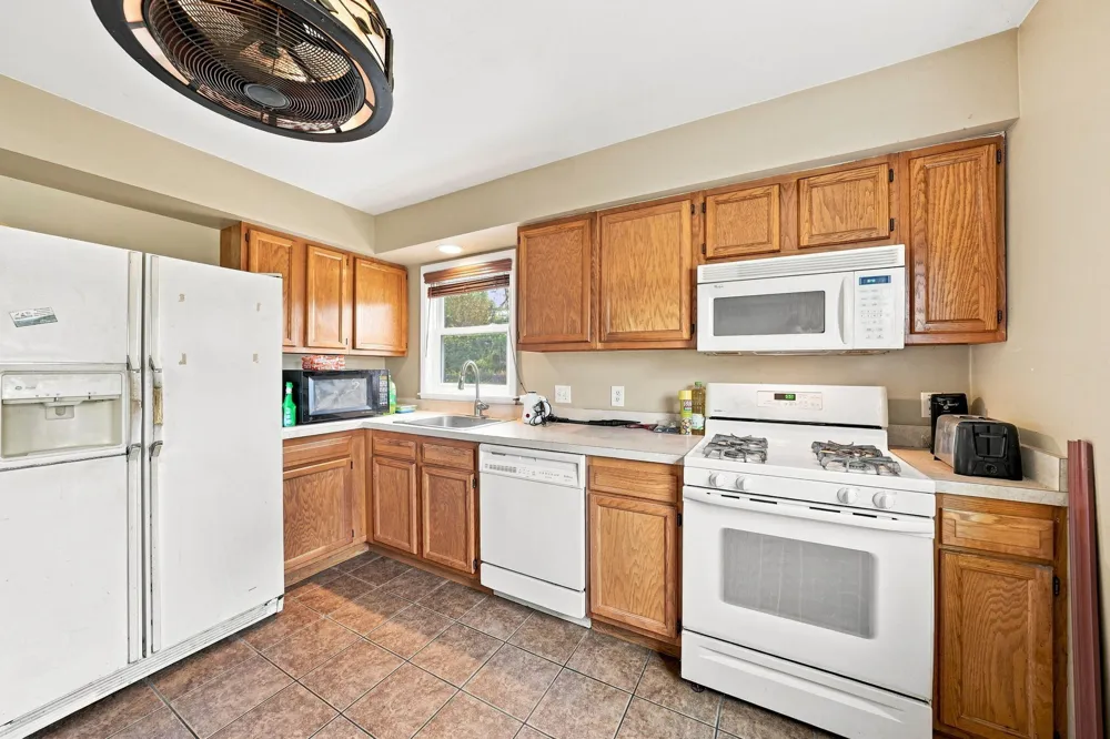 18799 Koester Street Riverview, MI 48193