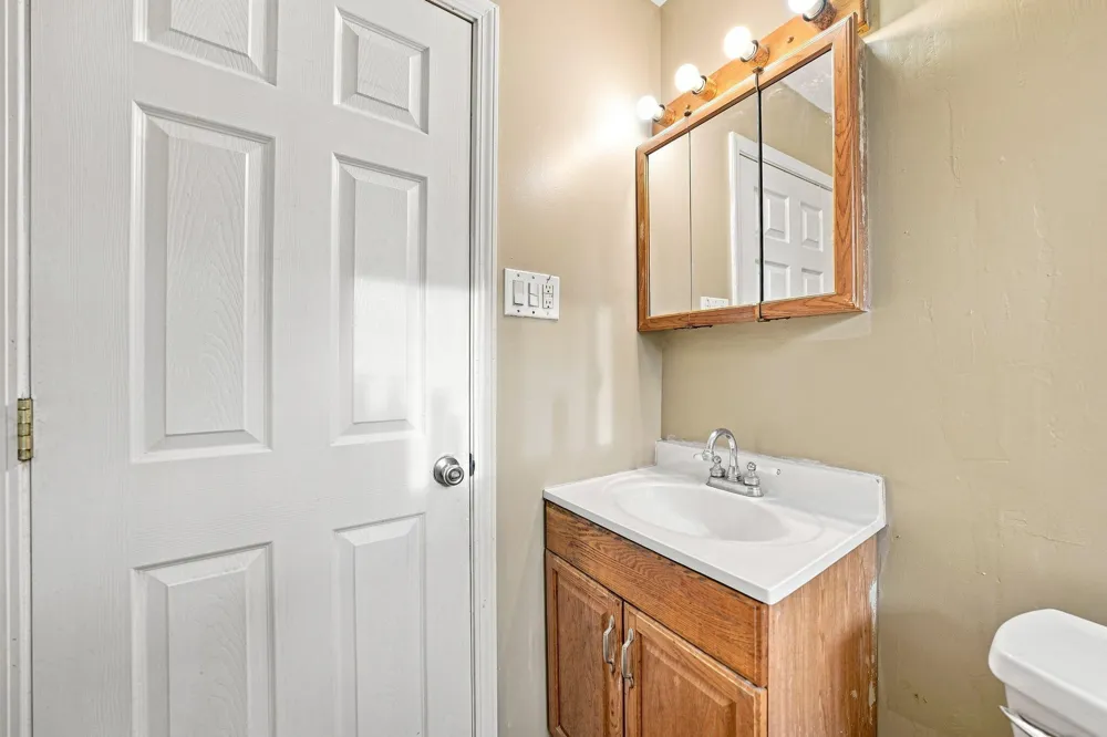 18799 Koester Street Riverview, MI 48193
