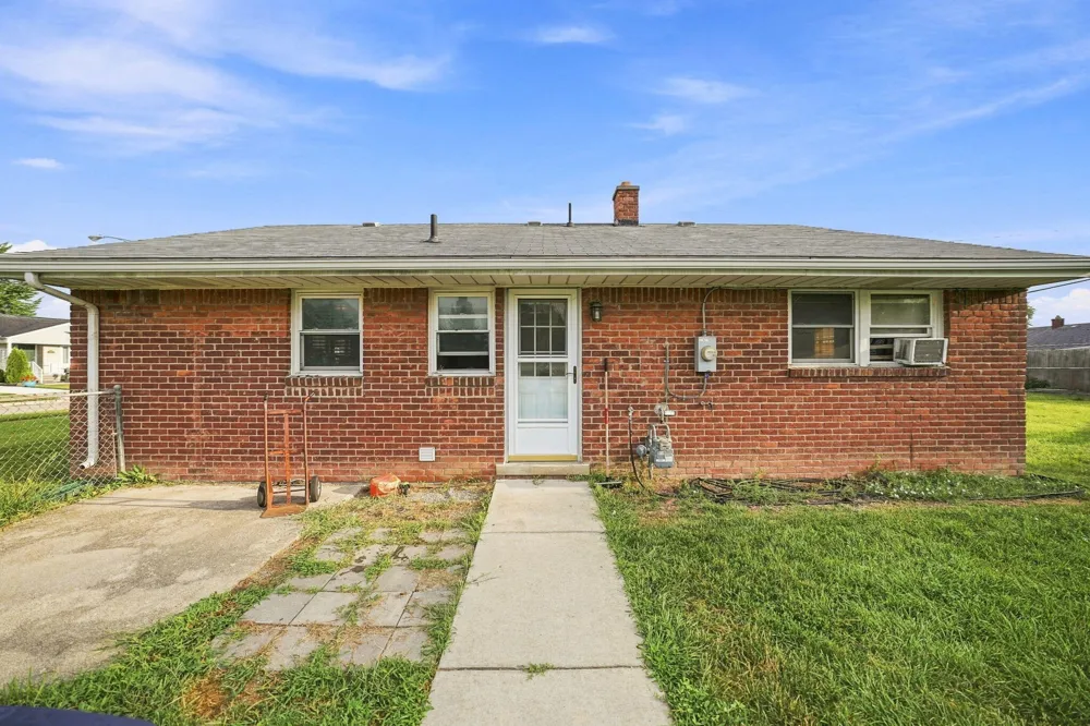 18799 Koester Street Riverview, MI 48193