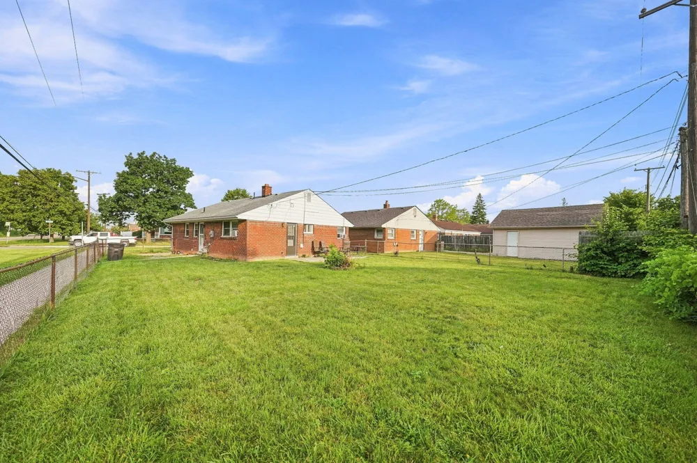 18799 Koester Street Riverview, MI 48193