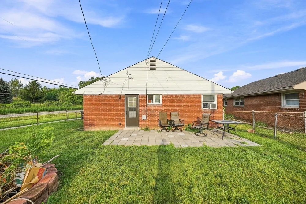 18799 Koester Street Riverview, MI 48193