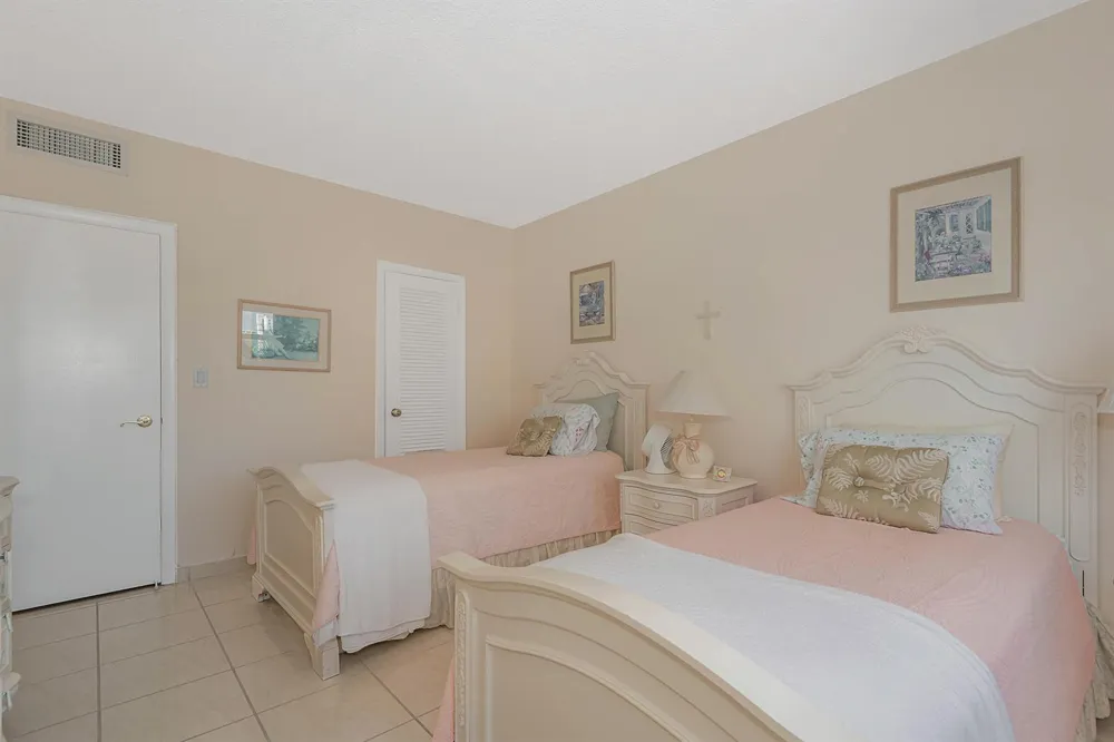 1980 S OCEAN DRIVE #3P Hallandale Beach, FL 33009
